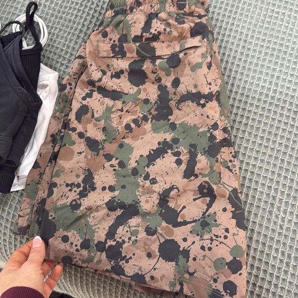 Born primitive shorts - Picture 2 of 2